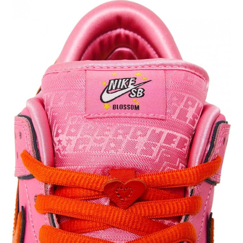 THE POWERPUFF GIRLS X DUNK LOW PRO SB QS 'BLOSSOM'